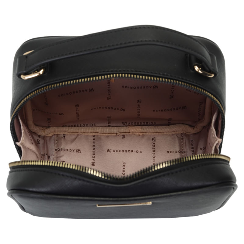 Interior da bolsa WJ 46209 com forro sintético bege e padrão da marca.